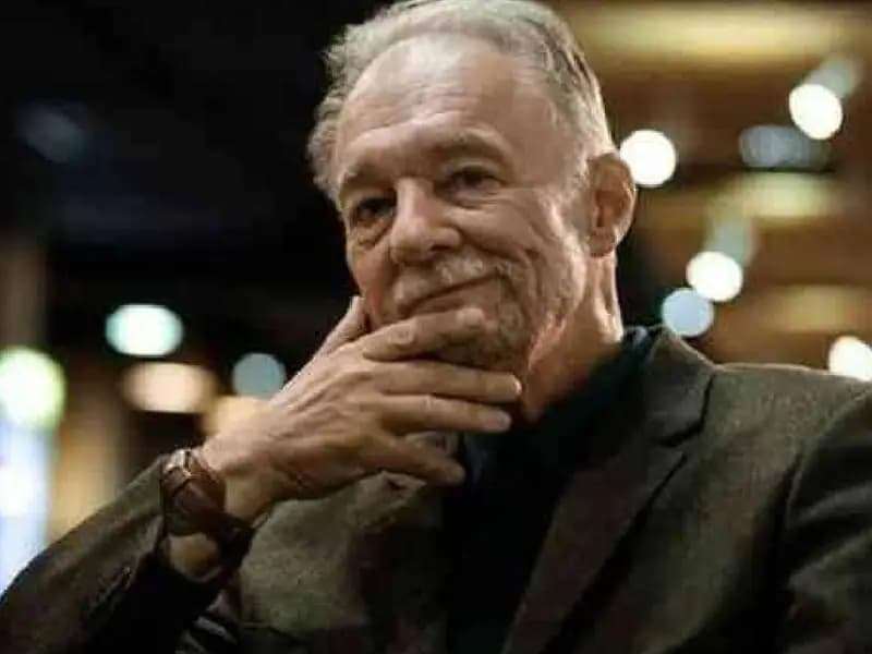 Felsefe ve fikir dünyasının önde gelen isimlerinden biri: Teoman Duralı