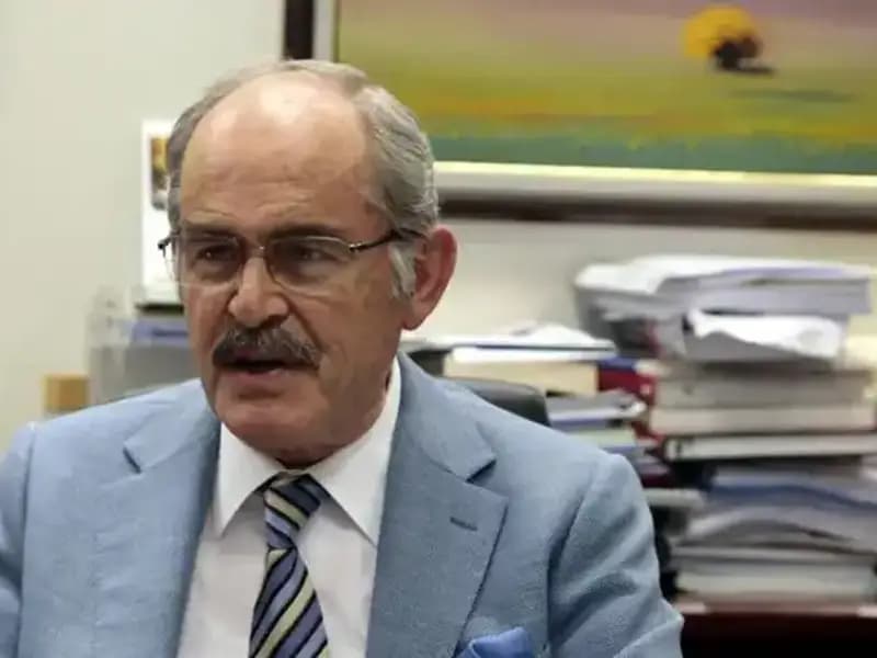 Yılmaz Büyükerşen Siyaseti Bıraktı: Eskişehir’in Efsane İsimlerinden Biri Daha Veda Etti