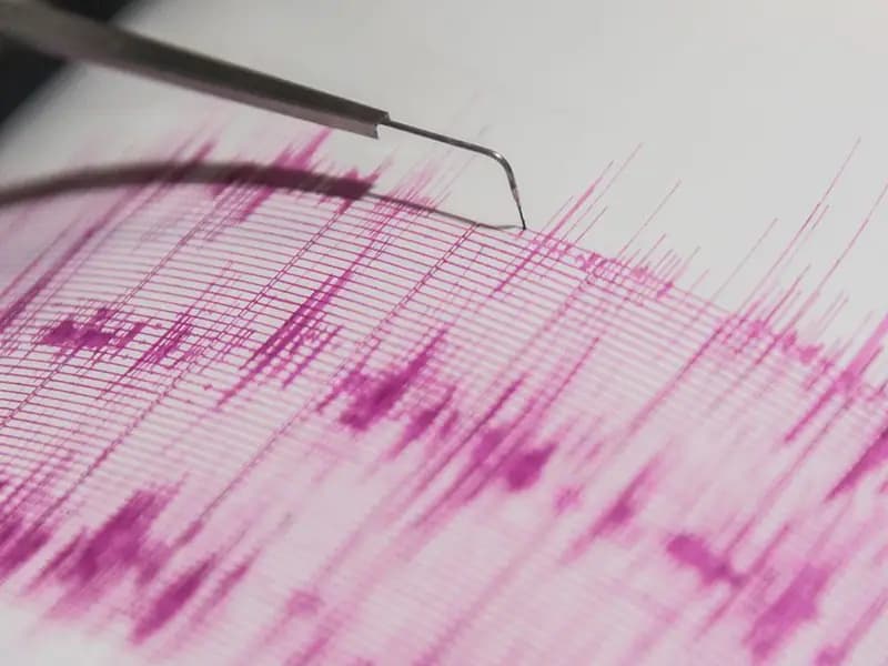 Ege Denizi'nde Art Arda Depremler: Yunanistan'da Acil Toplantı Kararı Alındı