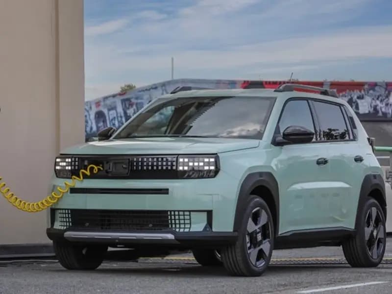 Fiat, Şarj Kablosunu Elektrikli Otomobillerin Gövdesine Entegre Etme Projesini Duyurdu