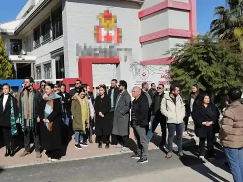 Karne Günü Velileri Şok Etti: Öğretmenlerin Gözyaşlarıyla Dolu Bir Gün