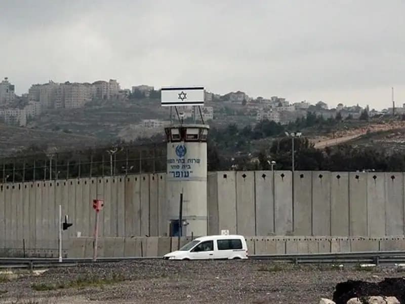 İsrail hapishanelerinde zulüm: Filistinli tutuklular zehirlendi