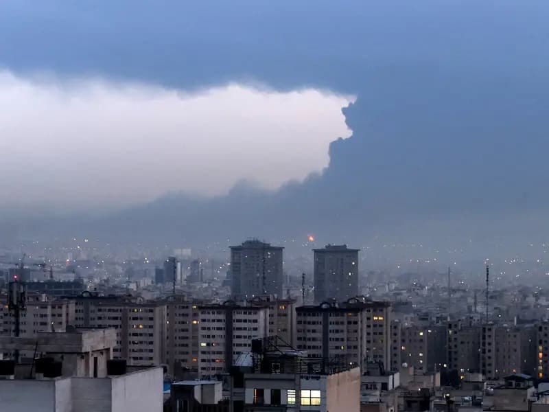 Tahran'daki Petrol Tesislerine Yapılan Saldırının Etkileri