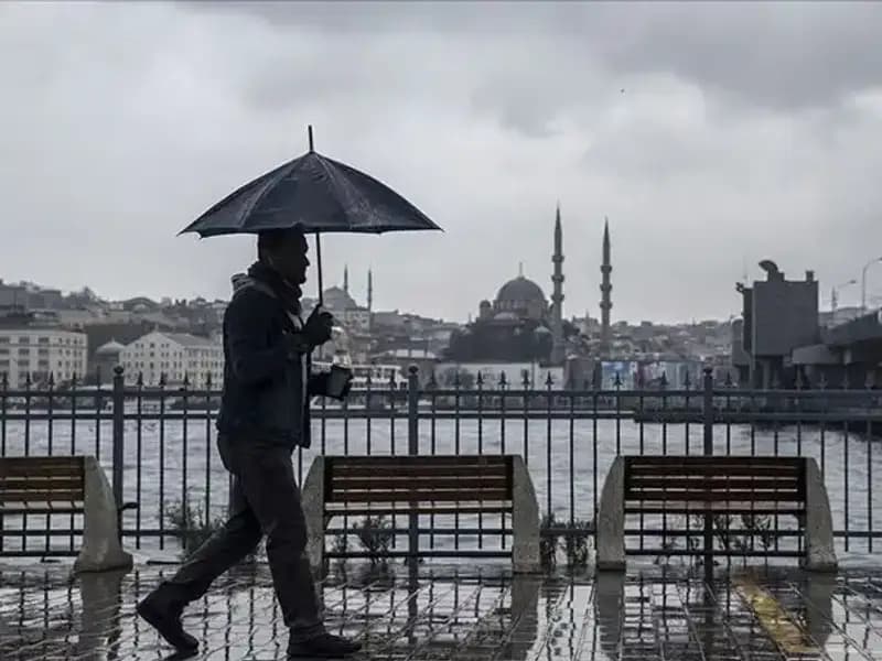 İstanbul'da Bahar Havası Yerini Kışa Bırakıyor: Yağmur ve Kar Bekleniyor