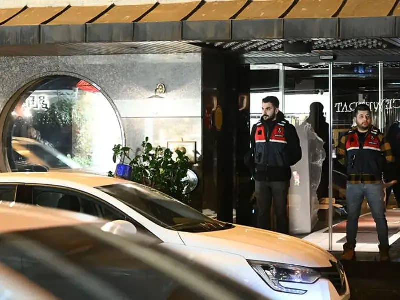 Ünlülere Uyuşturucu Soruşturmasında Bebek Otel Müdürü Tahliye Edildi