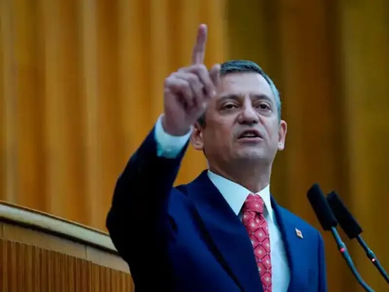 Ekrem İmamoğlu'nun Gözaltına Alınması: CHP Olağanüstü Toplandı