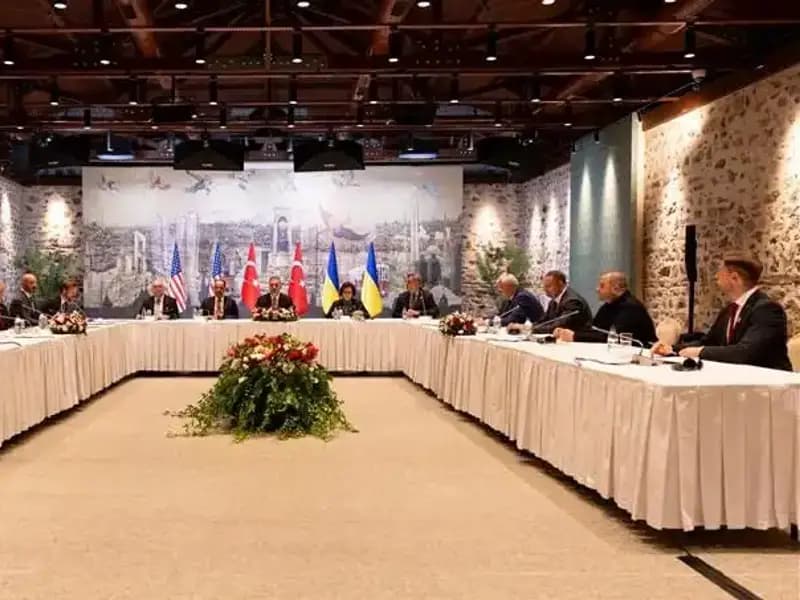 Barış Masasında Tarihi Dönüm Noktası: Üçlü Toplantı Başlıyor!