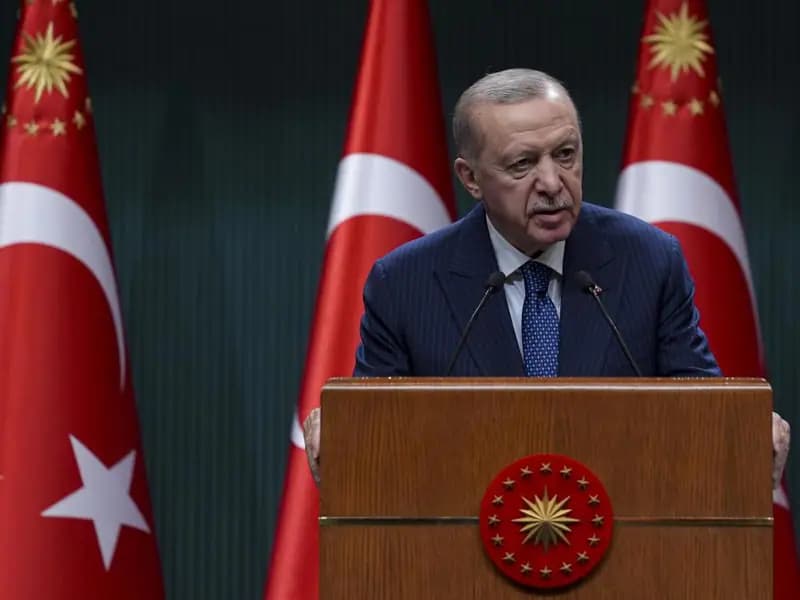 Cumhurbaşkanı Erdoğan: Depremzedelerin yardımı ön planda tutulacak