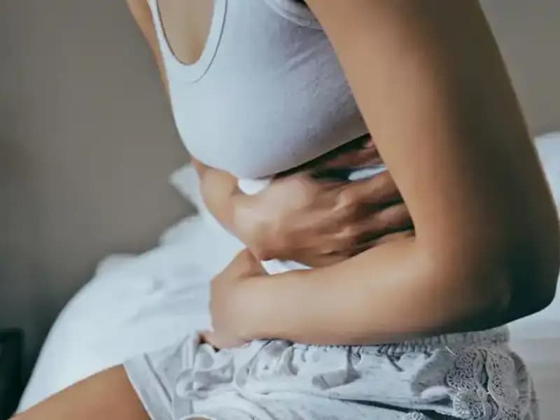 22 Yaşında Bağırsak Kanseriyle Savaş: Genç Yaşta Teşhis Alan Genç Kadının Hikayesi