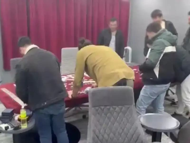 İstanbul'da Lüks Villada Suçüstü! Kumarhane Ortaya Çıktı