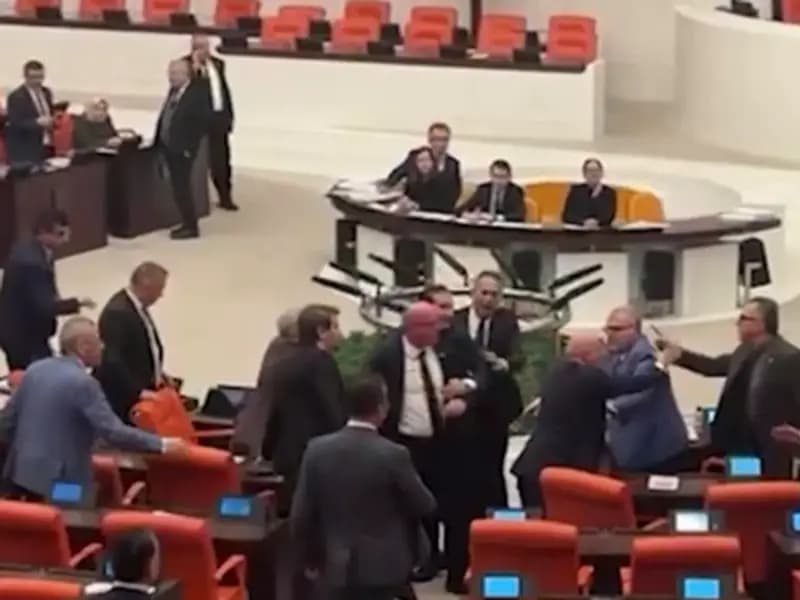 Meclis'te İsmet İnönü Tartışmaları: Tarihsel Miras ve Güncel Anlamı