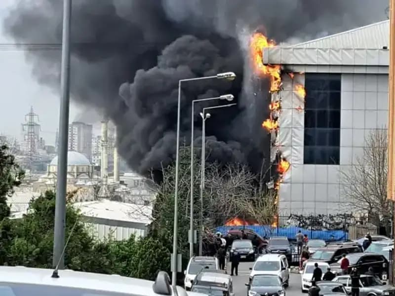 Başakşehir Sanayi Sitesinde Korkutan Yangın: Olayın Ayrıntıları ve Son Gelişmeler