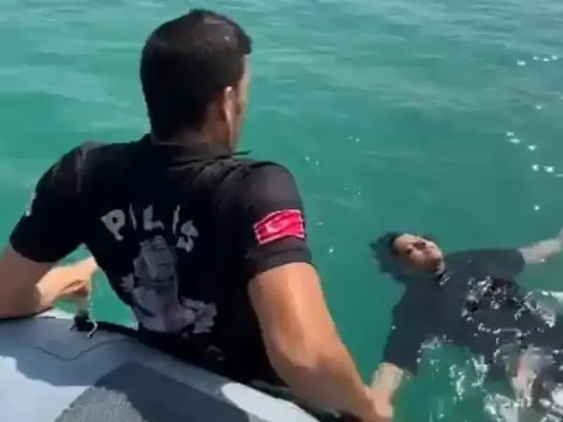 Baraj Gölüne Düşen Kadını Gemi Adamları Hayata Döndürdü