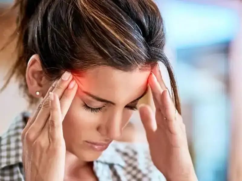 Şiddetli Baş Ağrısı, Ölümcül Beyin Hastalığının Belirtisi Olabilir!