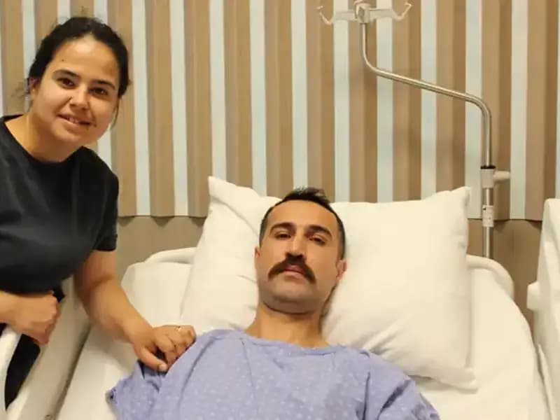 32 Yaşındaki Kadında Mide Kanaması Sanısı: Sonuç Kalın Bağırsak Kanseri