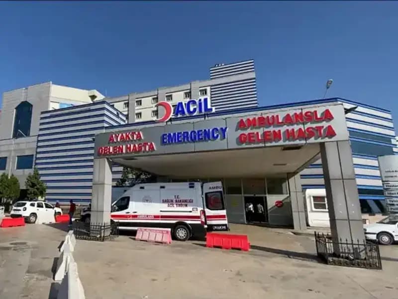 225 İşçi Tavuktan Zehirlenerek Hastaneye Kaldırıldı, Hepsi Taburcu Oldu!