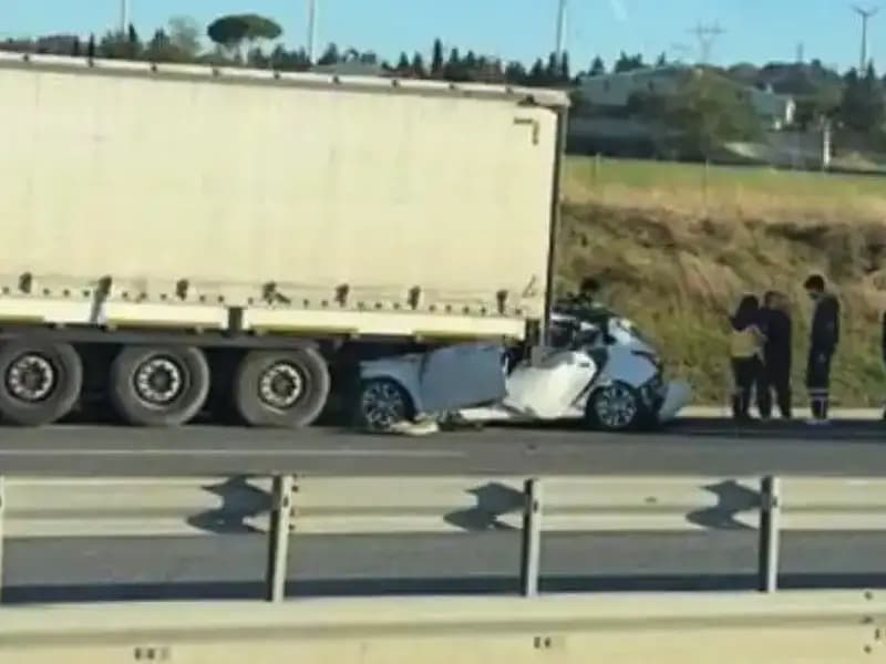 Kuzey Marmara Otoyolu’nda Feci Kaza: TIR’ın Altında Bir Otomobil