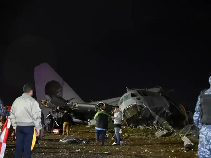 Bolivya'da Askeri Uçak Para Taşırken Düştü: Olayın Ayrıntıları