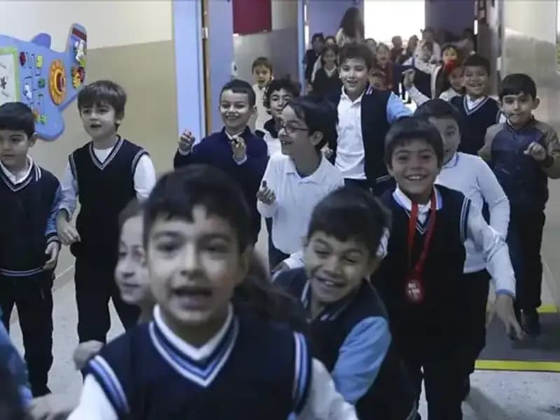 2025’te Okullar Ne Zaman Açılacak? Tüm Tatil Takvimi Burada!