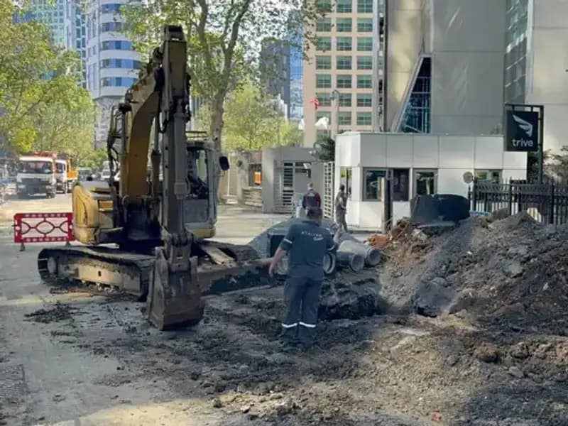 Sarıyer’de Çöken Yol, Trafiği Felç Etti: Neler Oluyor?