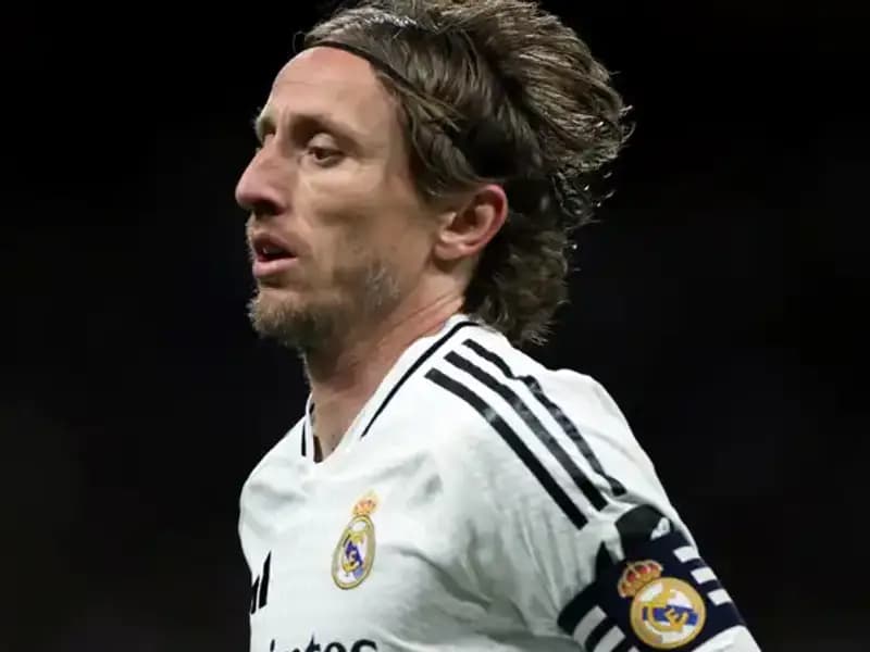 Yıldız Futbolcu Modric, Gösterişli Kulübü Satın Aldı: Futbol Dünyasında Şaşkınlık
