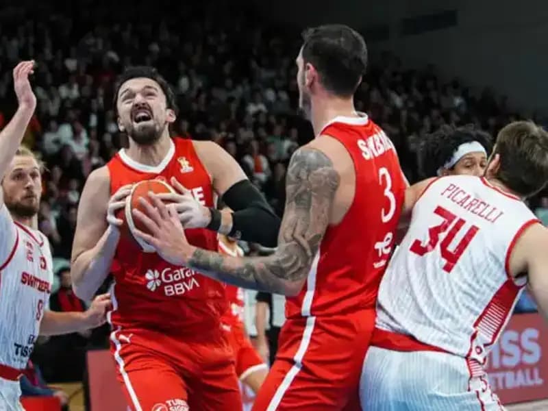 Türkiye Basketbol Takımı, İsviçre'yi Zorlu Mücadelede Farklı Geçti