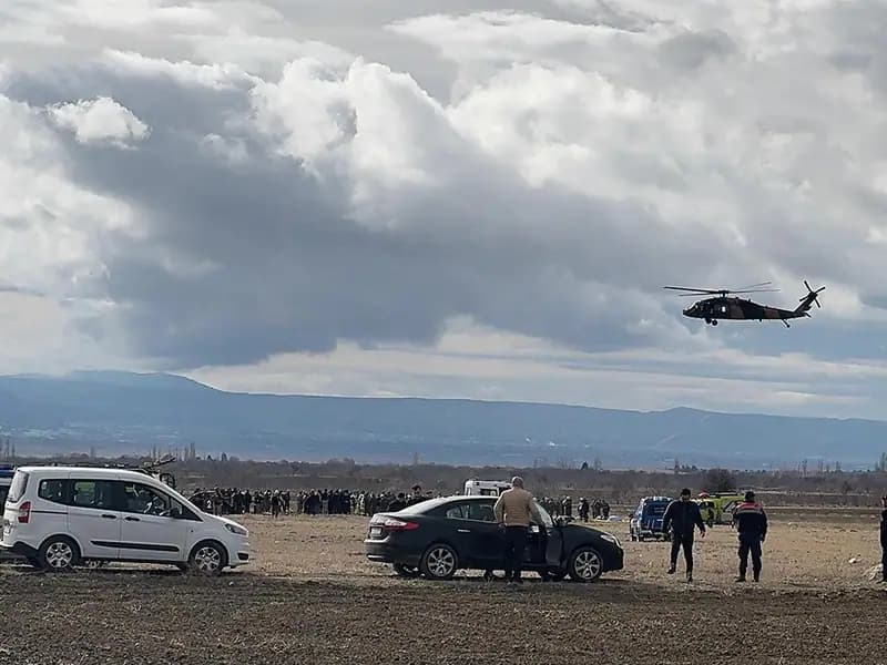 Isparta'da Askeri Helikopter Düştü: 6 Asker Şehit Oldu