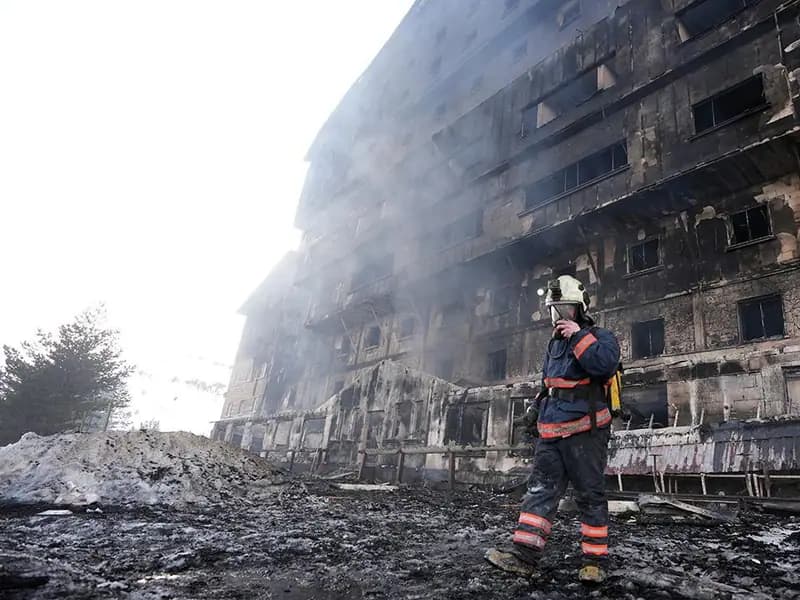 Kartalkaya'da Otel yangınına ilişkin itfaiye raporu açıklandı