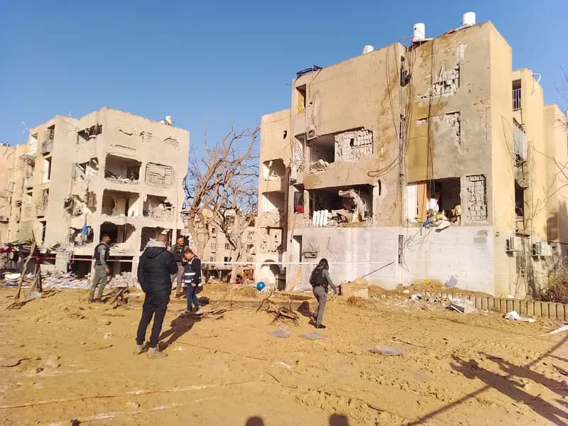 İran Savaşı'nda 23. Gün: Trump'ın Hürmüz Tehdidine Yanıt Geldi