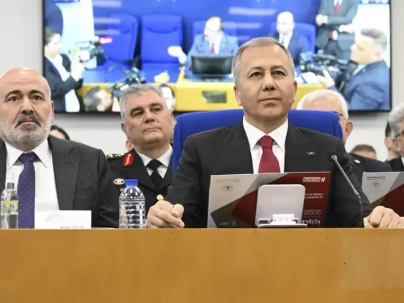 İçişleri Bakanı Ali Yerlikaya, Türkiye'deki Suriyeli Sayısını Açıkladı: Güncel Rakamlar Paylaşıldı