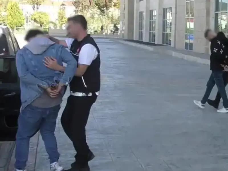 Uşak'ta Büyük Uyuşturucu Operasyonu: Dört Kişi Tutuklandı