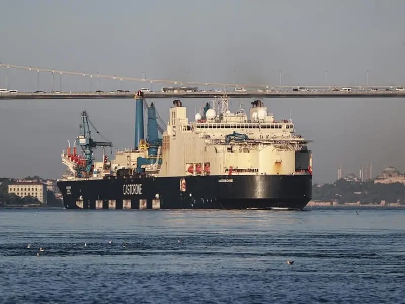 İstanbul Boğazı'nda Gemiler Durdu