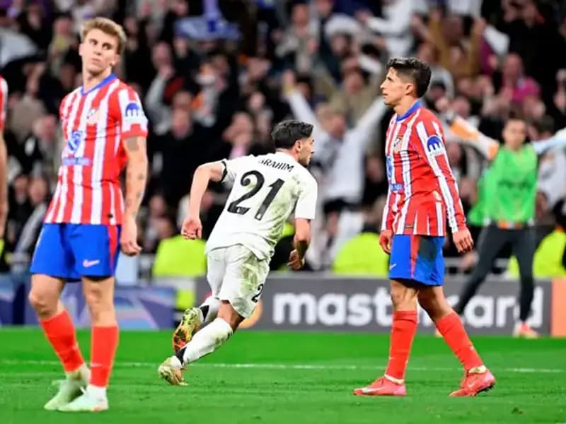 Şampiyonlar Ligi'nde Son 16 Turu Bol Gollü Başladı: Takımlar Hız Kesmiyor