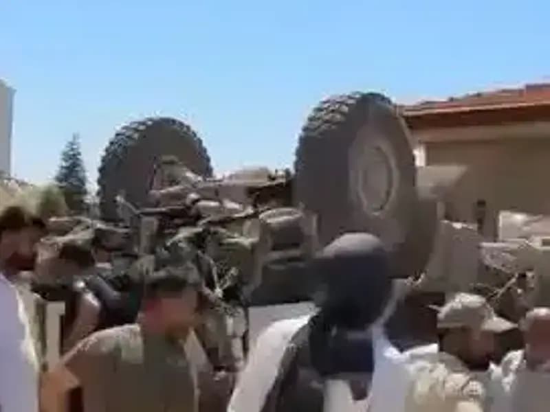 Freni Patlayan İş Makinesi Kaza Yaptı: 1 Kişi Yaralandı