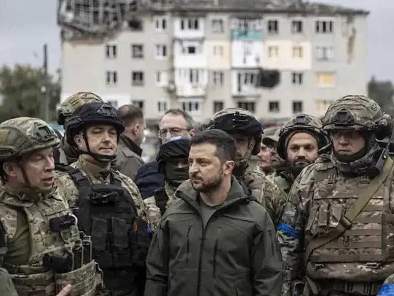 Ukrayna'da Barış Süreci Tıkandı: Umutlar Sönüyor, Diplomasi Çözümsüz Mü Kaldı?