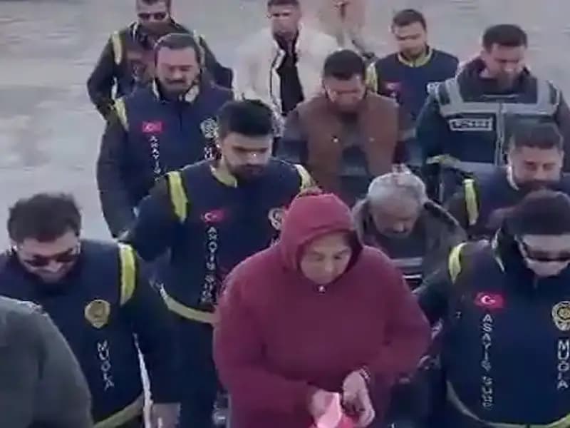 7 Yıl Sonra Ortaya Çıkan Korkunç Gerçek: Bebek, Çikolata Poşeti ve Dehşet Veren Hikaye