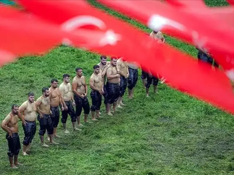 Tarihi Kırkpınar Yağlı Güreşleri Başlıyor: 40 Başpehlivan, 826 Sporcu Yarışacak!