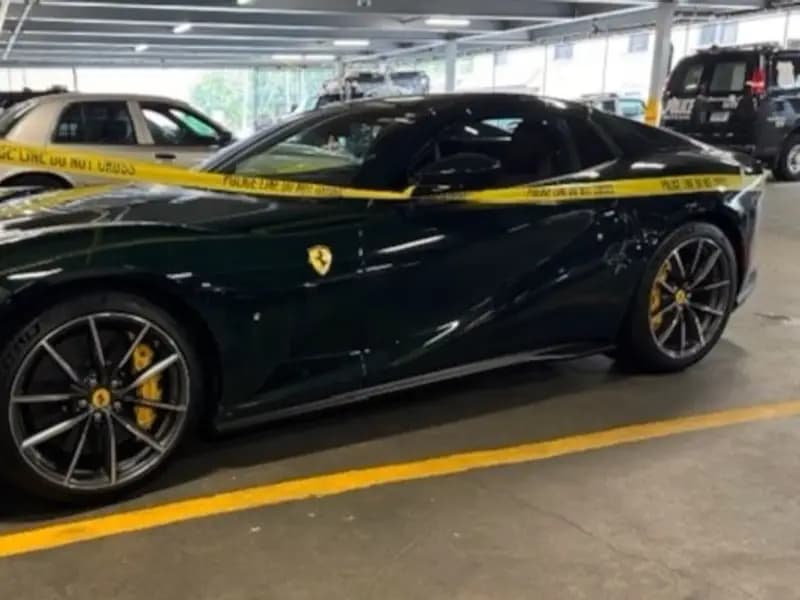 Çalınan Ferrari, Apple AirPods Sayesinde Bulundu