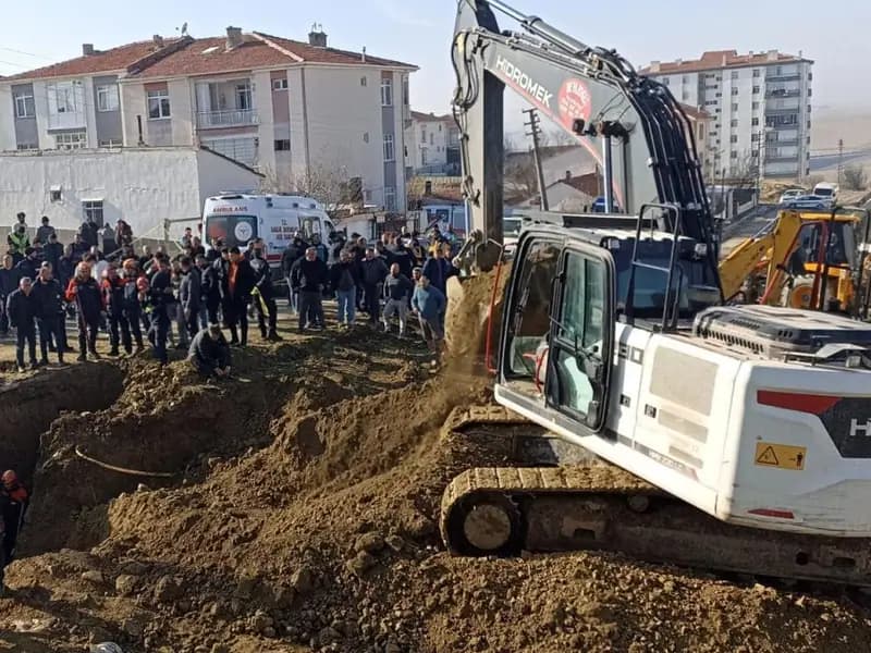 Ankara'da İnşaat Göçtü: 1 Ölü, 1 İşçi Kayıp