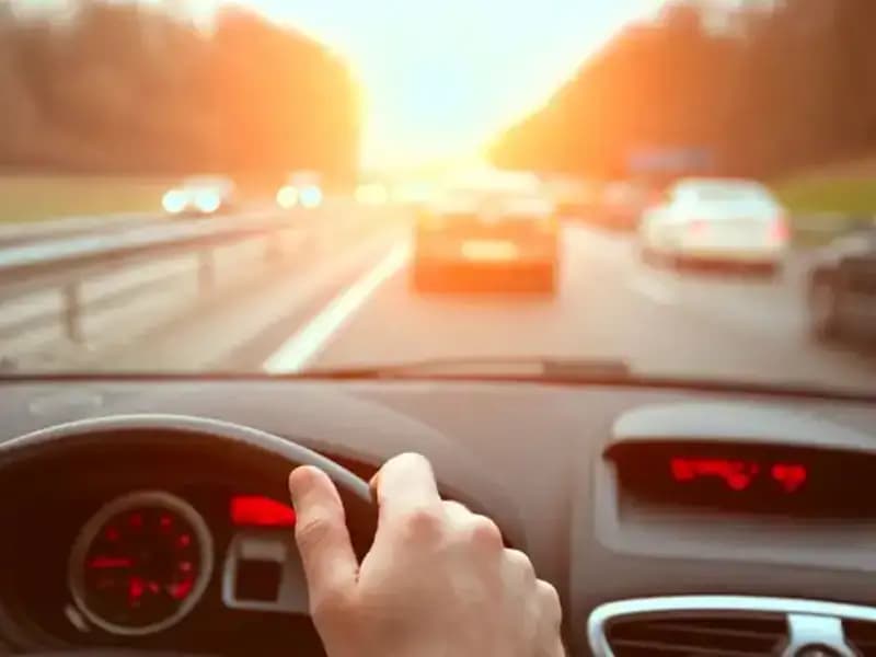 İngiltere'de Tartışmalı Kara Kutu Kararı: Halktan Gizlenen AB Uyumuna Tepkiler Büyüyor