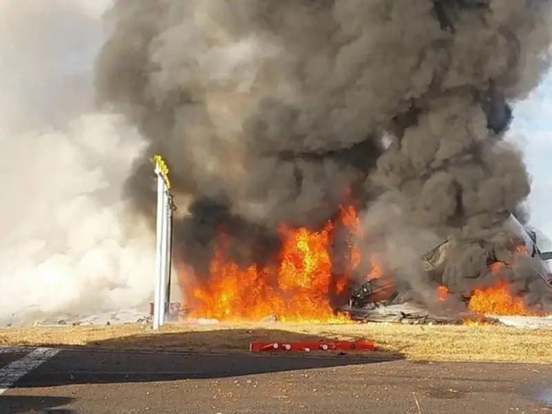 Güney Kore'de Yolcu Uçağı Kazası: 151 Ölü