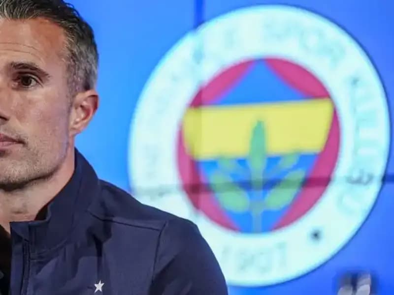 Robin van Persie, Fenerbahçe'nin Tur Şansını Yüzde Olarak Belirtti