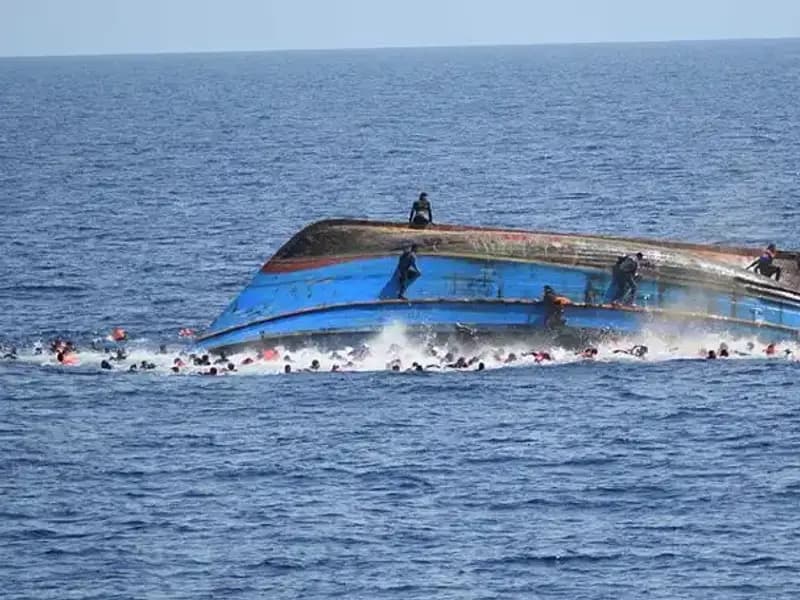 Filipinler'de Gemi Faciası: 4 Ölü, 7 Kişi Hala Aranıyor