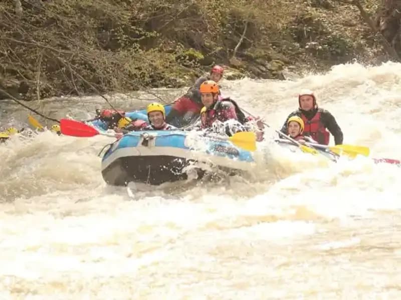 Rafting Tutkunları İçin Debinin Artmasıyla Bölge Cennete Dönüştü