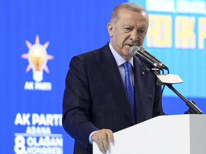 Cumhurbaşkanı Erdoğan'dan Özel'e sert tepki: "Esenyurt'tan, Beşiktaş'tan haberin yoksa sen bu işi bırak!"