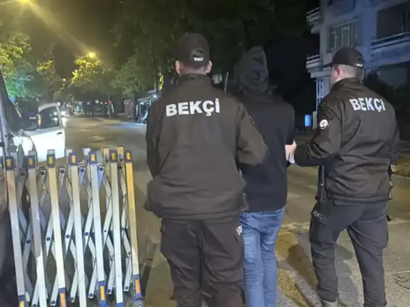 Edirne’de Düzensiz Göçmen Operasyonu: 4 Kişi Yakalandı!