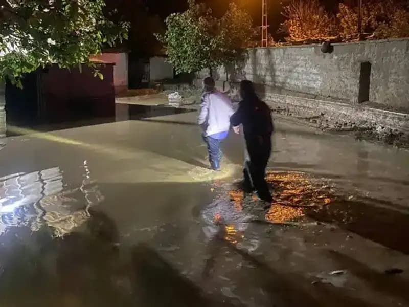 20 Dakikalık Yağış Felaketi: Sel Suları 1 Evi Yıktı, 3 Ev Boşaltıldı