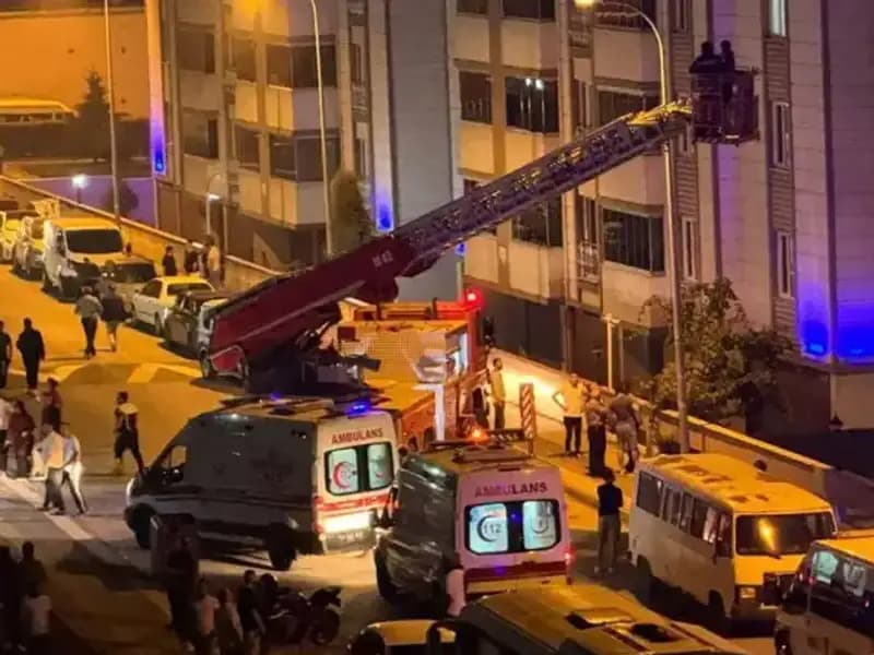 Bilecik'te Yangın Alarmı: 9 Kişi Hastaneye Kaldırıldı!