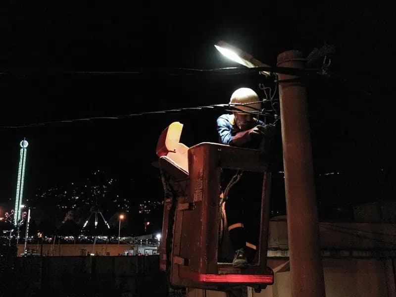 Yılbaşında da Elektrik İşçileri Görev Başında