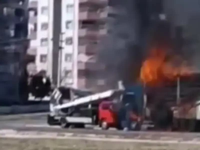 Alev Alan TIR, Yangın Sonrası Kül Yığınına Dönüştü!